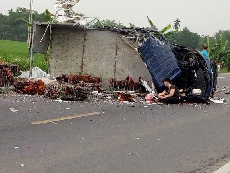 Tin nhanh - Hà Nam: Xe tải và xe ben đấu đầu trên đường nối cao tốc, tài xế tử vong tại chỗ (Hình 2).