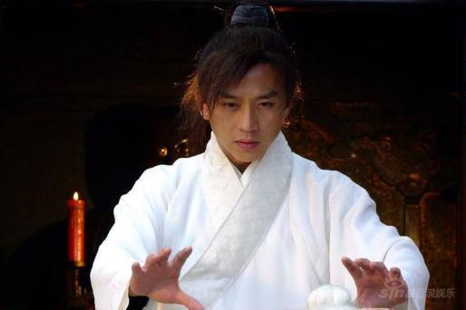 TV Show - Kiếm hiệp Kim Dung: Huyền Minh nhị l&atilde;o từng đả thương Trương V&ocirc; Kỵ lợi hại tới đ&acirc;u (H&igrave;nh 4).