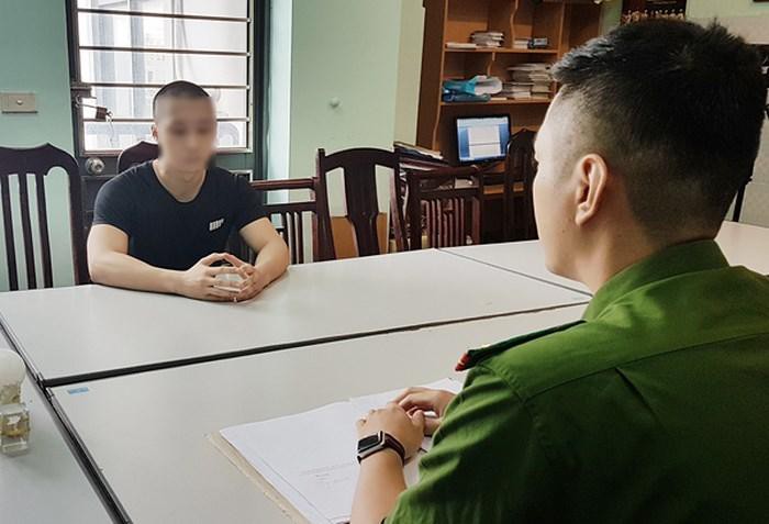 Hồ sơ điều tra - Nam sinh chế 'b&aacute;nh' chứa cần sa, d&ugrave;ng trang Facebook ảo để rao b&aacute;n (H&igrave;nh 2).