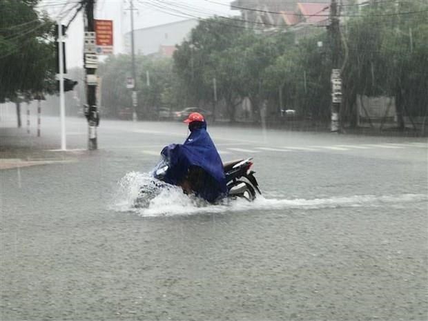 Tin nhanh - Nhiều nơi có mưa, khả năng xảy ra lốc, sét và gió giật mạnh