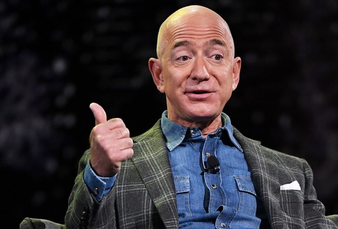 Tài chính - Ngân hàng - Tỷ phú Jeff Bezos quyên góp gần 100 triệu USD cho người vô gia cư