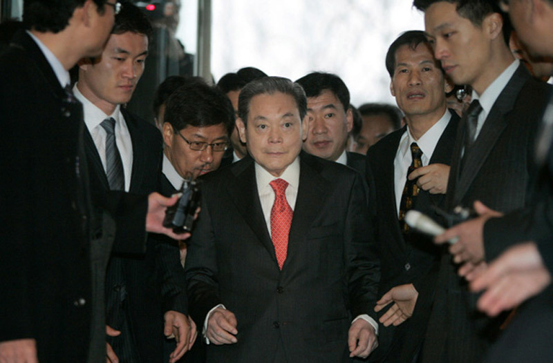 Tin nhanh - Ai sẽ là người chèo lái Samsung sau khi Chủ tịch Lee Kun Hee qua đời?