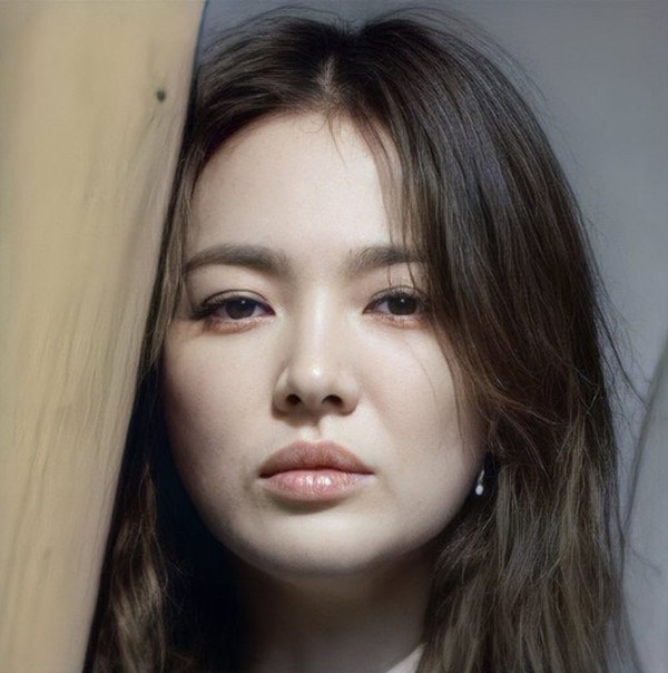 Ngôi sao - Chuyện của sao: Lý Nhược Đồng yêu mù quáng, Song Hye Kyo 'lão hóa' (Hình 4).