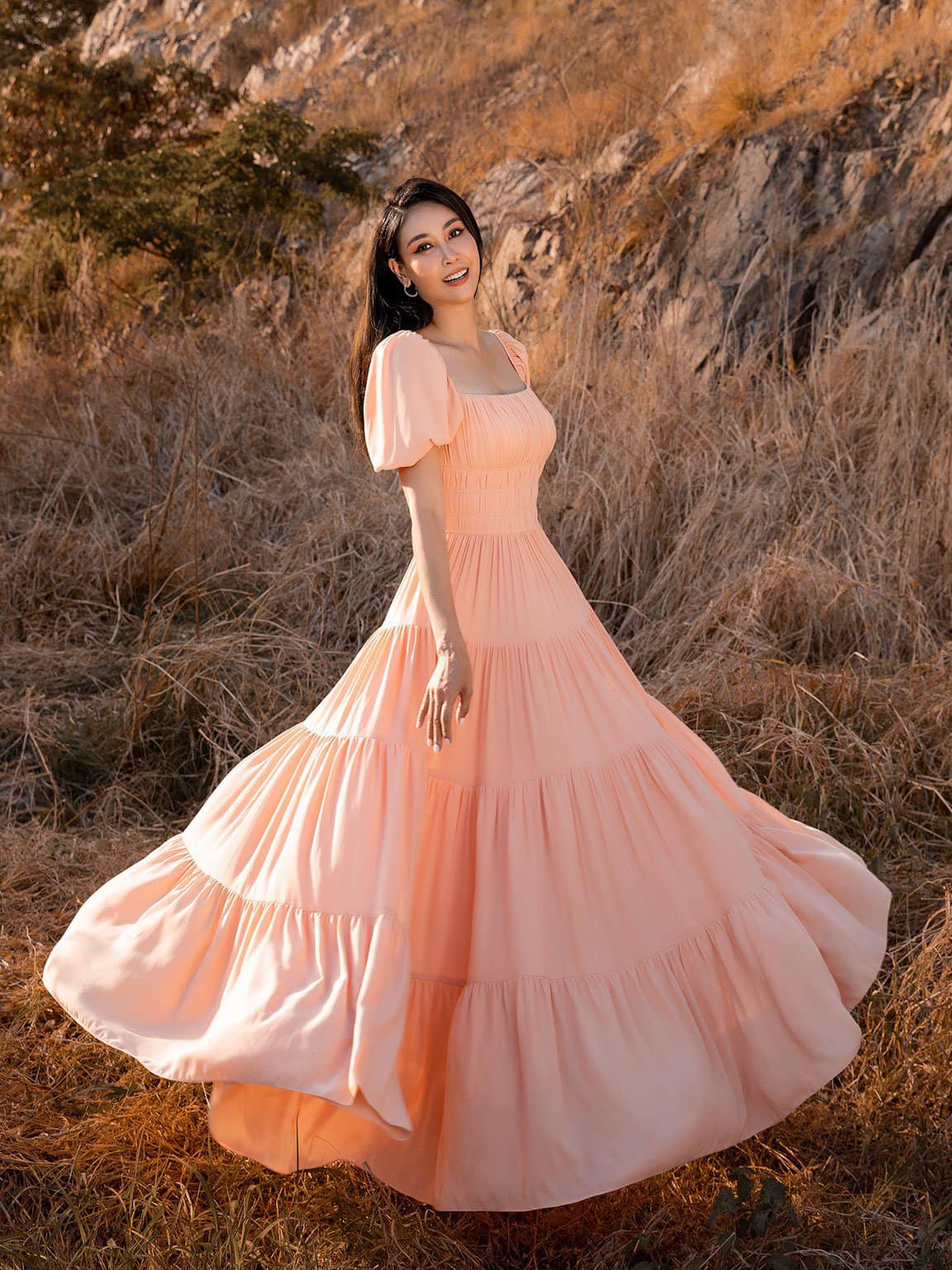 Giải trí - Hoa hậu Hà Kiều Anh xin lỗi về ồn ào nhận là “công chúa đời thứ 7 nhà Nguyễn”