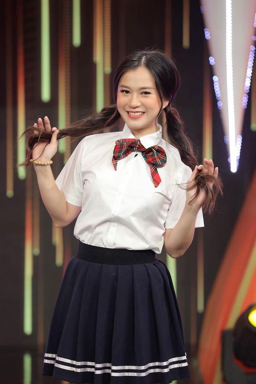 Giải trí - Đàm Vĩnh Hưng, Ninh Dương Lan Ngọc… gửi lời chúc đáng yêu đến sĩ tử (Hình 3).