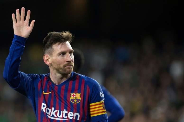 Thể thao - Vừa chia tay Barca, Messi đã được CLB lớn này liên hệ