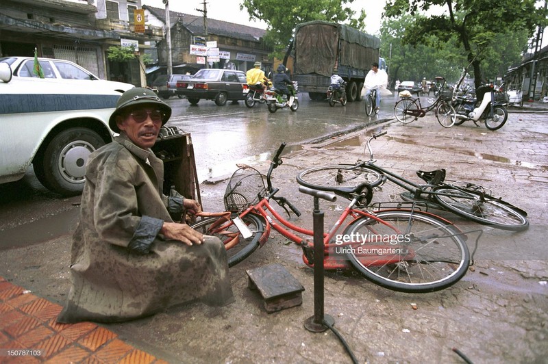 Văn hoá - Loạt ảnh mộc mạc không thể không xem về Hà Nội năm 1994 (Hình 14).