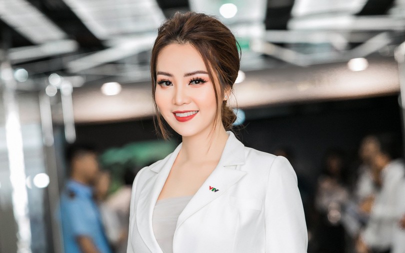 Văn hoá - Ba nữ MC tuổi Dần tài sắc của VTV (Hình 2).