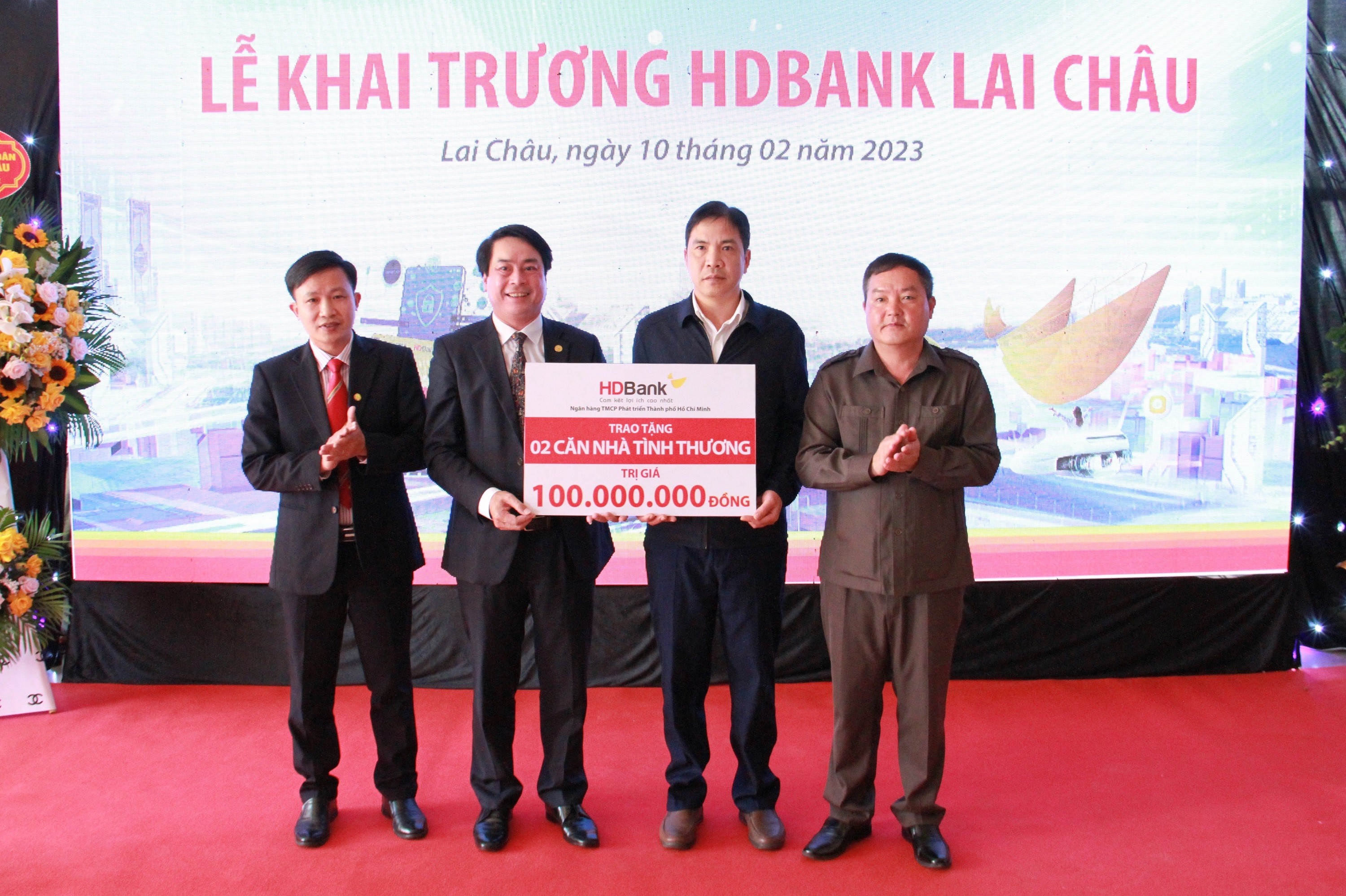 Kinh tế - Mở chi nhánh mới hiện đại, HDBank tiếp thêm nguồn lực cho kinh tế Lai Châu (Hình 2).