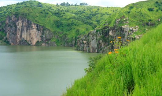 Đời sống - Kỳ lạ hồ nước đẹp như “tiên cảnh” nhưng ẩn chứa bí mật rùng rợn (Hình 3).