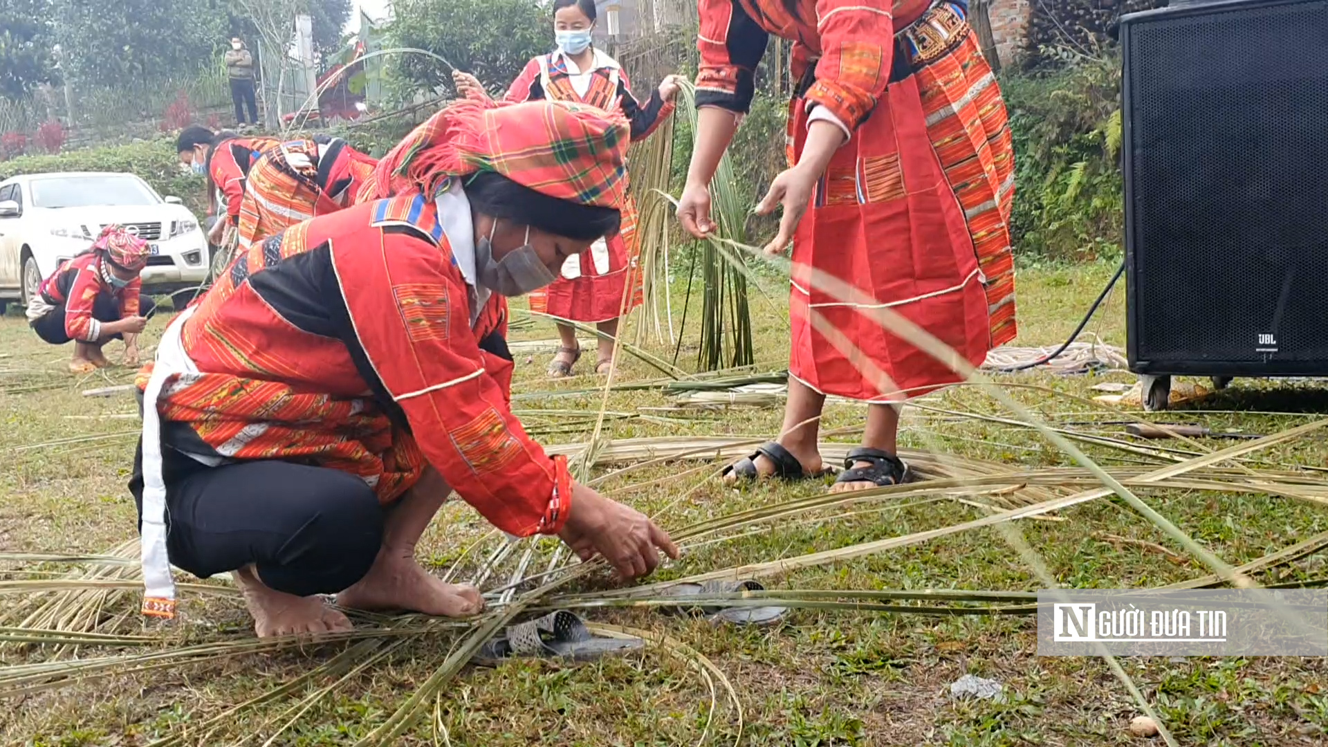 Văn hoá - Người Pà Thẻn - Tuyên Quang bảo tồn nghề dệt thổ cẩm và đan lát (Hình 3).