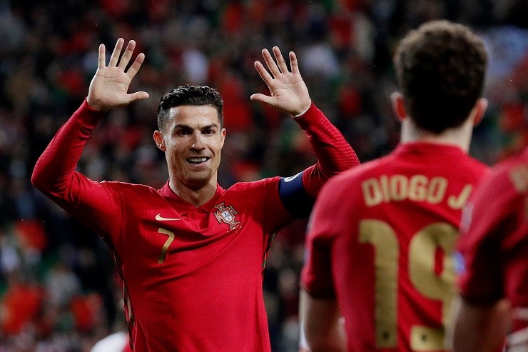 Giải khác - Tổng thống Bắc Macedonia ‘hù doạ’ Ronaldo trước trận play-off