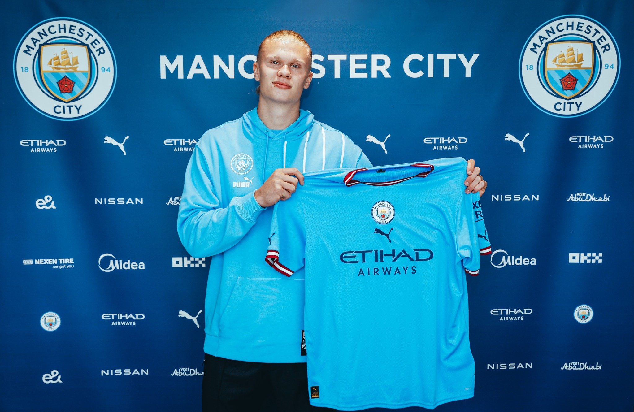 Bóng đá Anh - Man City chính thức ra mắt “bom tấn” Haaland