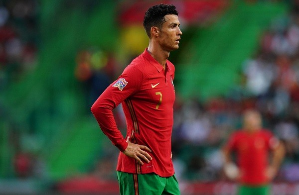 Bóng đá Anh - Bruno Fernandes không tin Man United bán Ronaldo
