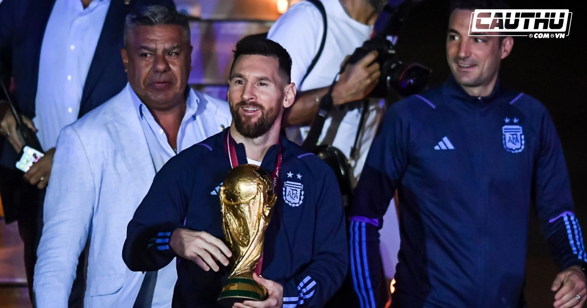 Giải khác - Messi và đồng đội phải trả lại cúp vàng trị giá 20 triệu USD cho FIFA