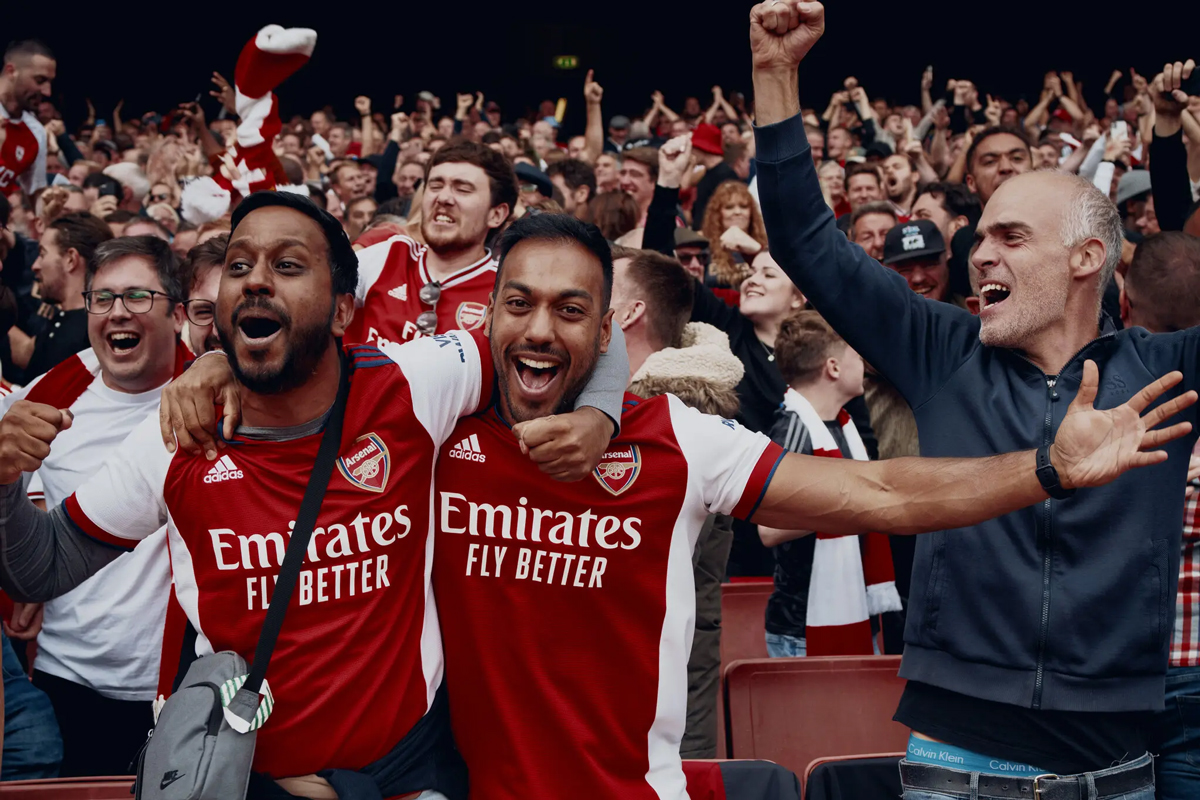 Bóng đá Anh - Arsenal trên đỉnh Ngoại hạng Anh: Hồn Highbury về với Emirates (Hình 2).