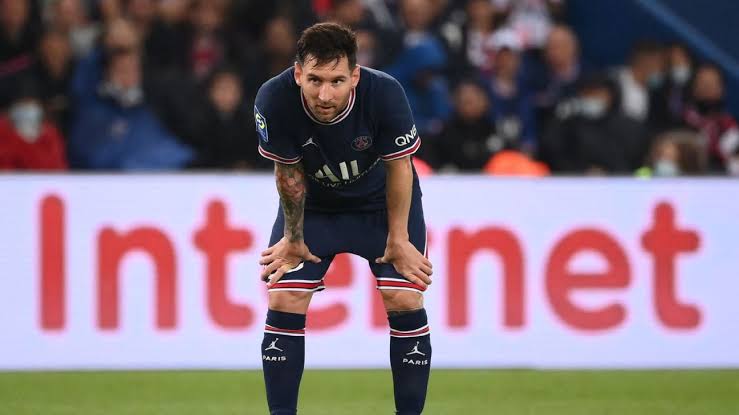 Bóng đá Châu Âu - Điểm tin sáng 11/11: Ronaldo suýt giải nghệ 3 năm trước vì Messi (Hình 4).