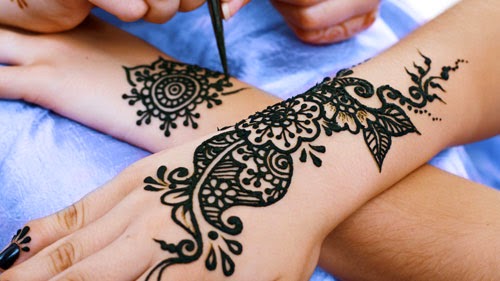 Xăm mực henna: Da phồng rộp, sưng tấy… nhập viện khẩn cấp 