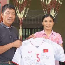 Thể thao - Tiết lộ về cuộc gọi đầu tiên của Đoàn Văn Hậu với gia đình khi đặt chân tới CLB Heerenveen