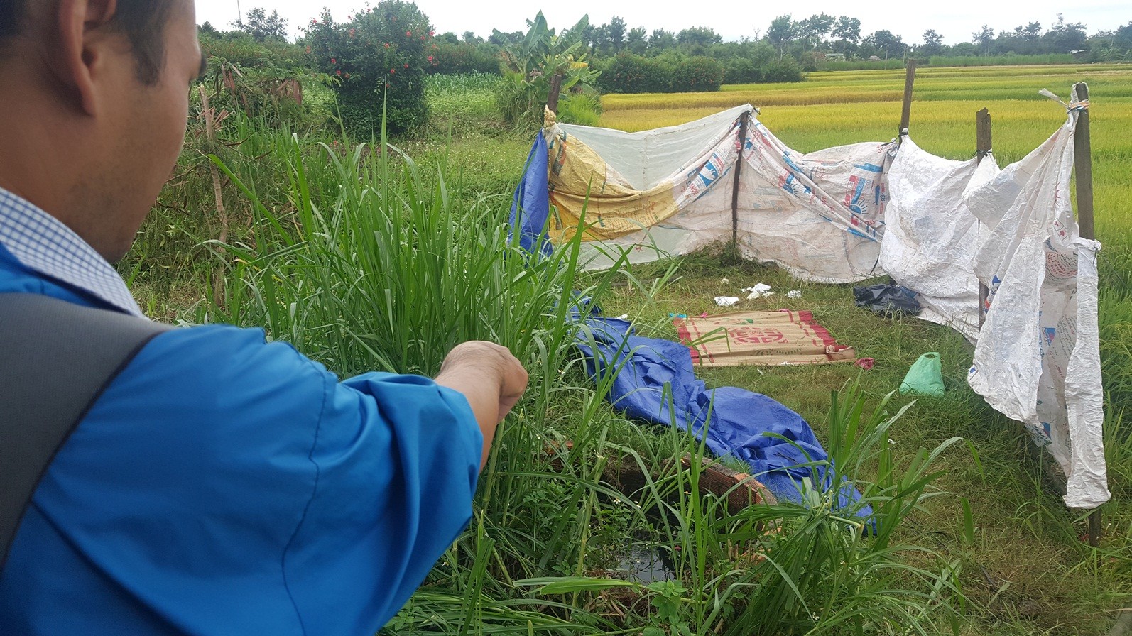 Hồ sơ điều tra - Vụ cụ bà bị mổ bụng giấu dưới giếng: Nghi phạm có dấu hiệu bị tâm thần (Hình 2).