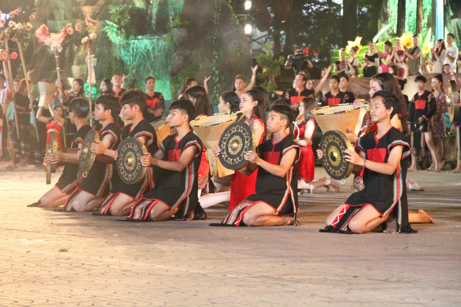 Văn hoá - Lễ hội Cà phê Buôn Ma Thuột lần thứ 7: Tinh hoa đại ngàn (Hình 3).