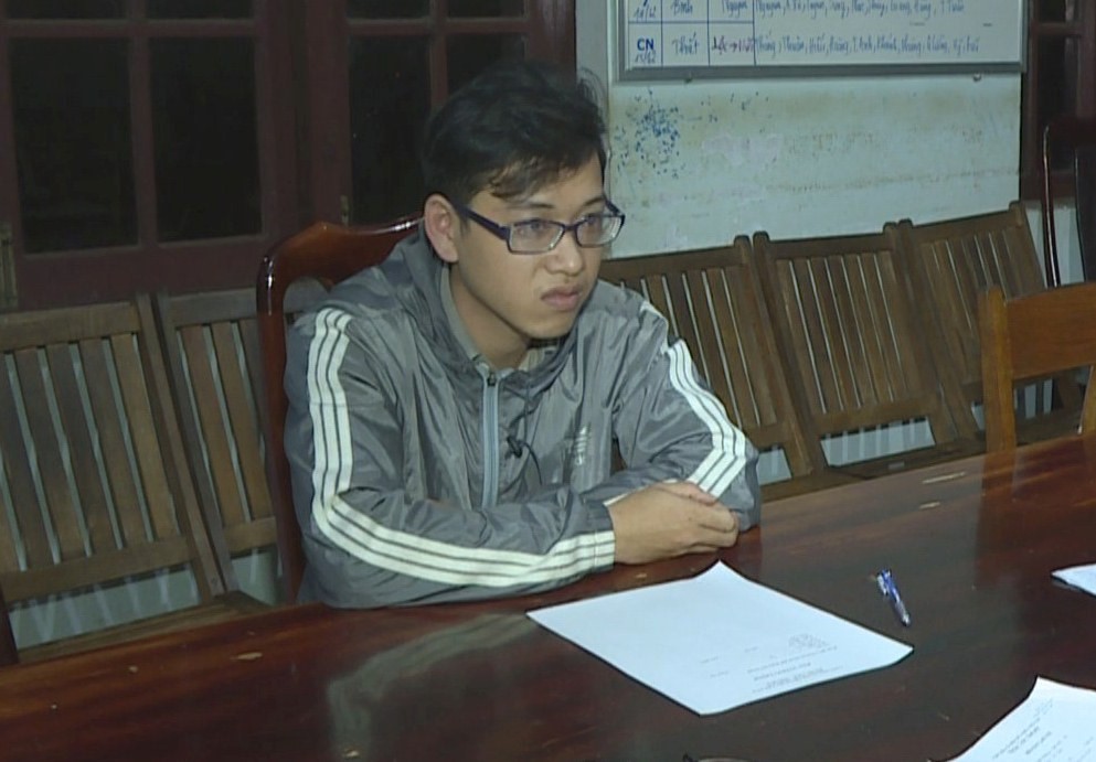 An ninh - H&igrave;nh sự - Khởi tố, tạm giam nam thanh ni&ecirc;n v&agrave;o trường học khống chế, d&acirc;m &ocirc; nữ sinh lớp 9