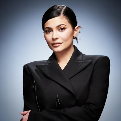 Bất động sản - Kylie Jenner bị tố giả mạo tờ khai thuế để giành 'tỷ phú tự thân trẻ nhất thế giới'