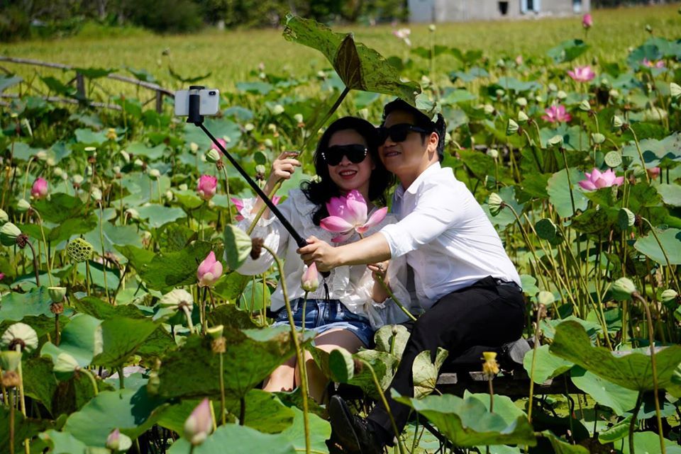 Ngôi sao - Chân dung bà xã xinh đẹp, có 2 bằng đại học của ca sĩ Trọng Tấn (Hình 9).