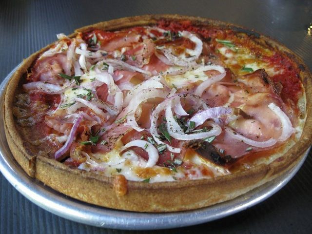 Đời sống - Kinh dị món pizza tinh hoàn gà, nhiều người sợ không dám ăn (Hình 8).