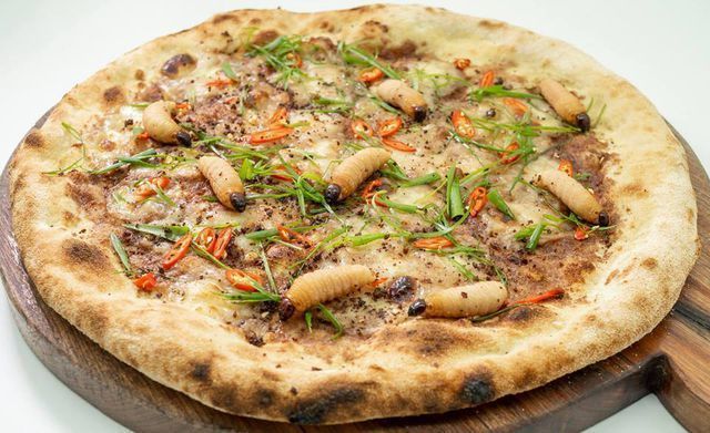 Đời sống - Kinh dị món pizza tinh hoàn gà, nhiều người sợ không dám ăn (Hình 10).