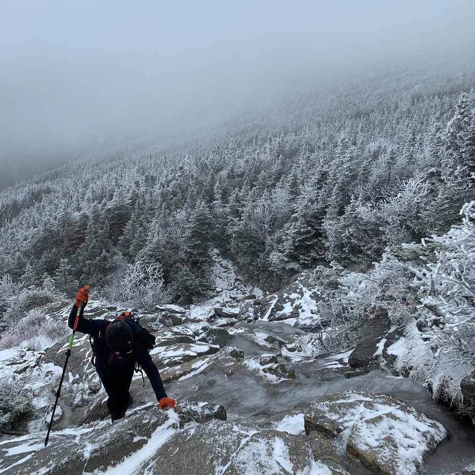 Đời sống - Vùng đất có thời tiết buốt giá, khắc nghiệt ngang đỉnh Everest (Hình 2).