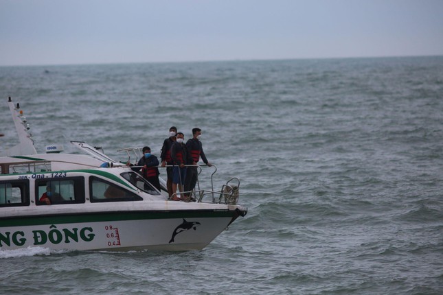 Xã hội - Vụ chìm ca nô ở Quảng Nam: 15 người tử vong, 2 trẻ em còn mất tích