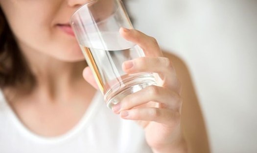Đời sống - Chuyên gia tiết lộ cách uống nước tốt nhất để đẩy lùi lão hóa