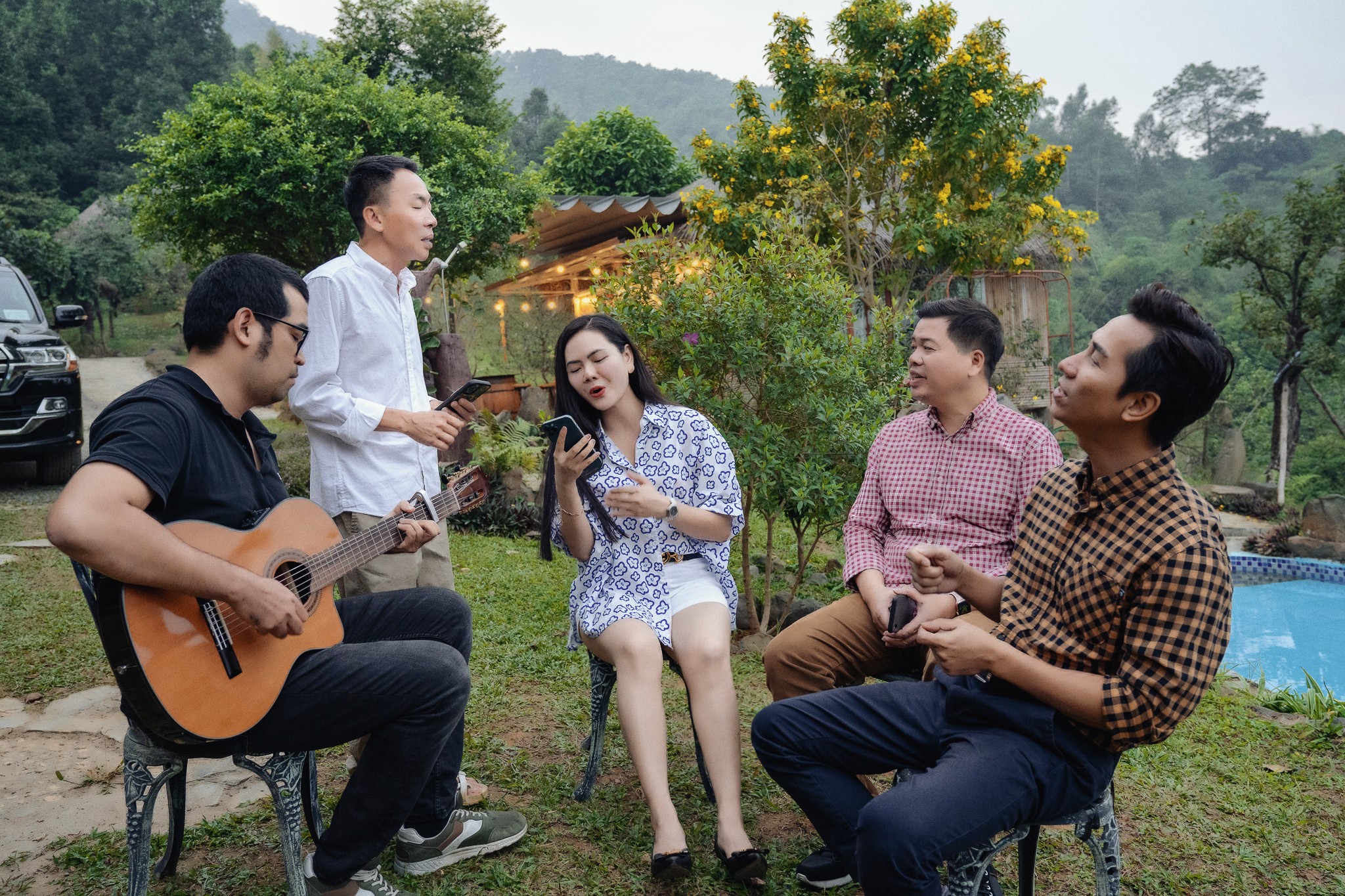 Giải trí - NSƯT Việt Hoàn: “Hiếm có nghệ sĩ trẻ nào chịu khó, cầu thị như Nguyệt Anh”