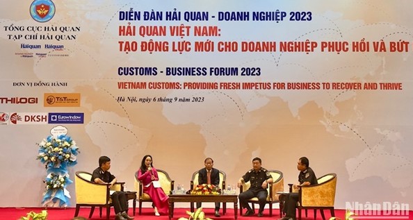 Kinh tế - Hải quan Việt Nam tạo động lực mới cho doanh nghiệp phục hồi và bứt phá