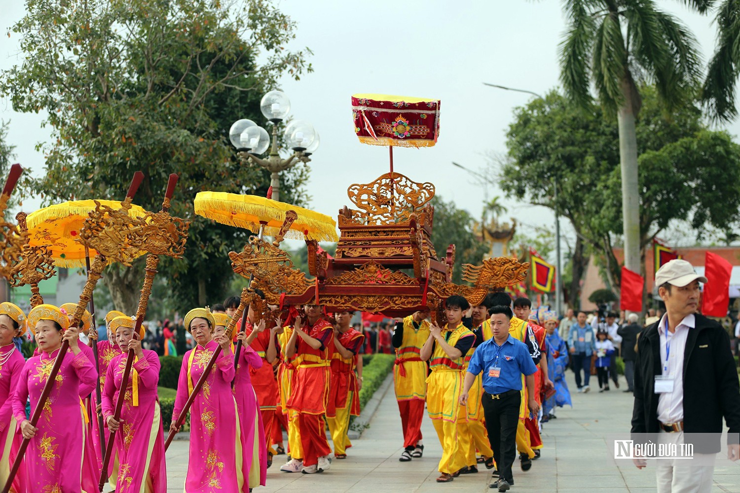 Văn hoá - Hải Phòng: Hơn 10.000 người dự Lễ hội Đền thờ Trạng Trình