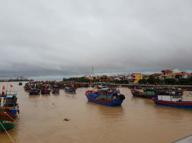 Tin nhanh - Quảng Bình thêm 1 trẻ mất tích, nhiều địa phương bị cô lập (Hình 2).