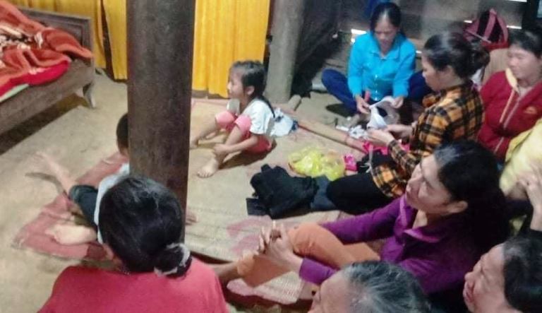 Tin nhanh - Từ trong nhà bước ra cửa, người phụ nữ bị sét đánh tử vong