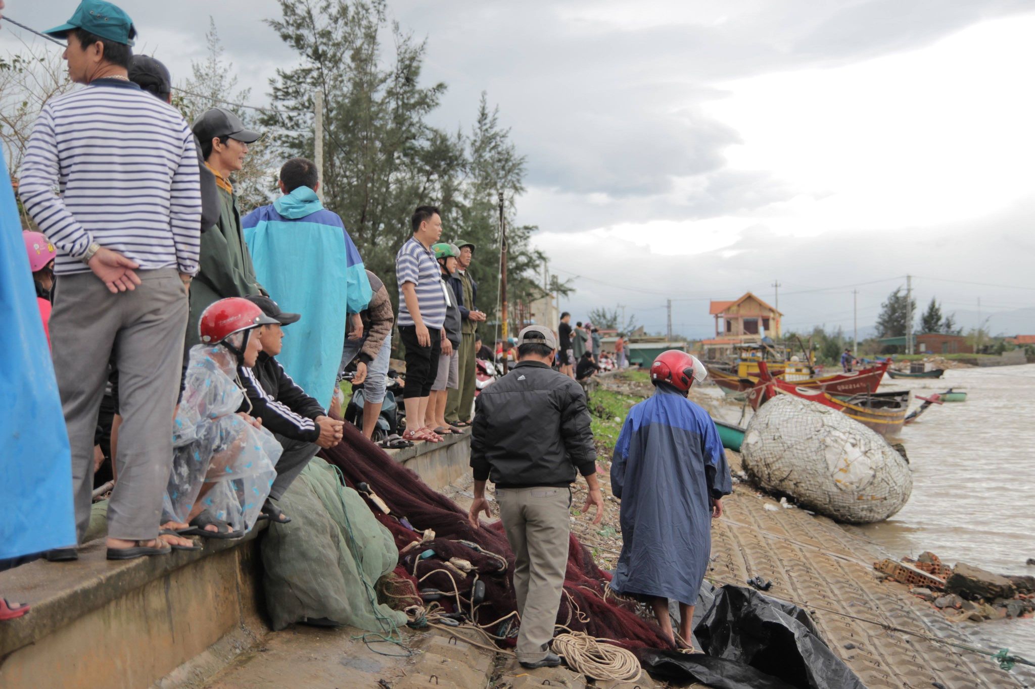 Tin nhanh - Thiệt hại ban đầu sau khi bão số 13 đi qua Quảng Bình (Hình 5).
