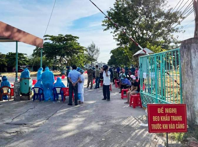 Sự kiện - Xuất hiện hàng loạt F0 trong cộng đồng, Quảng Bình tổng lực chống dịch  (Hình 2).