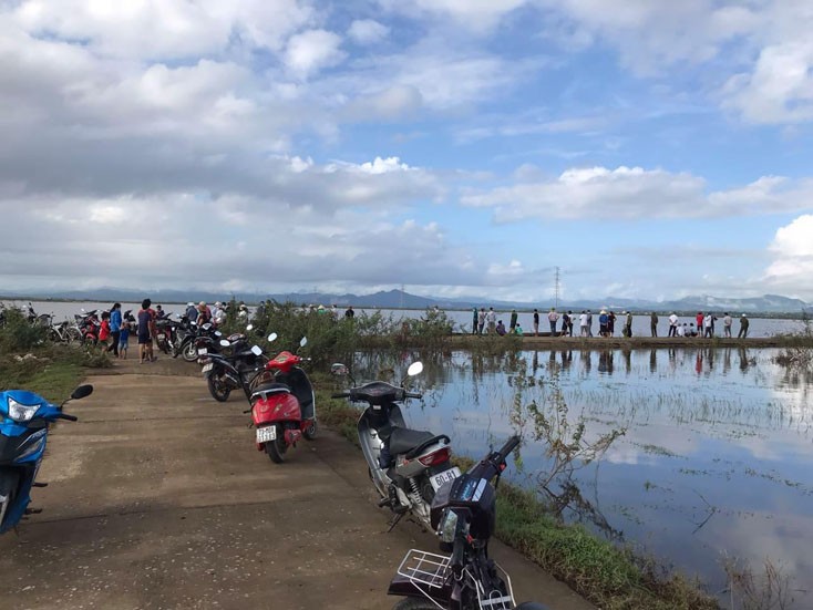 Dân sinh - Quảng Bình: 2 người đàn ông bị sét đánh tử vong khi đi đánh cá