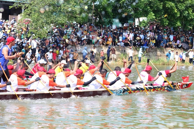 Dân sinh - Quảng Bình: Sôi động lễ hội đua thuyền mừng Tết Độc lập  (Hình 6).