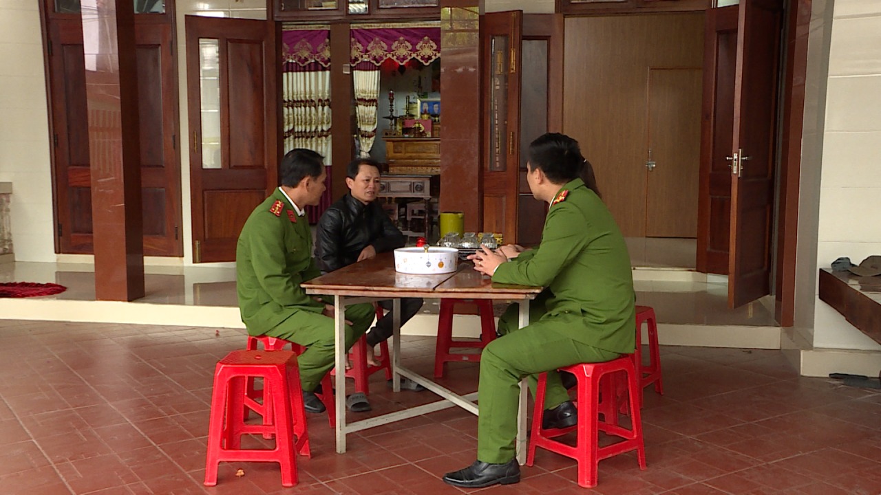 Dòng chảy pháp luật - 'Chiếc phao cứu sinh' cho những người lầm lỡ trở về địa phương