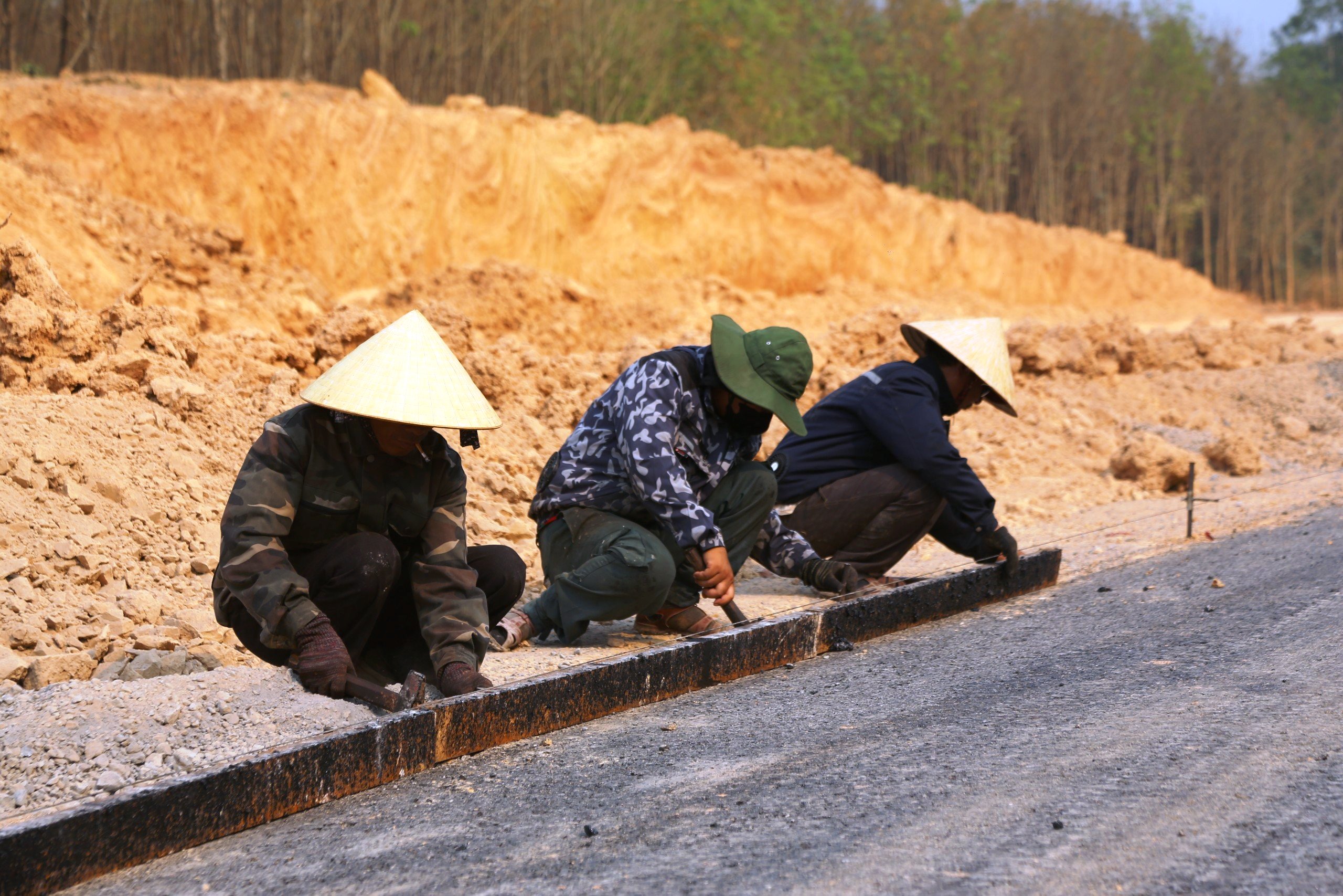 Dân sinh - Cận cảnh 'đại công trình' cao tốc Bắc - Nam đoạn qua Quảng Bình  (Hình 8).
