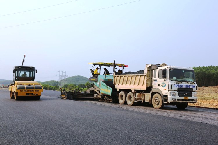 Dân sinh - Quảng Bình liệu có cán đích bàn giao mặt bằng cao tốc đúng hạn?