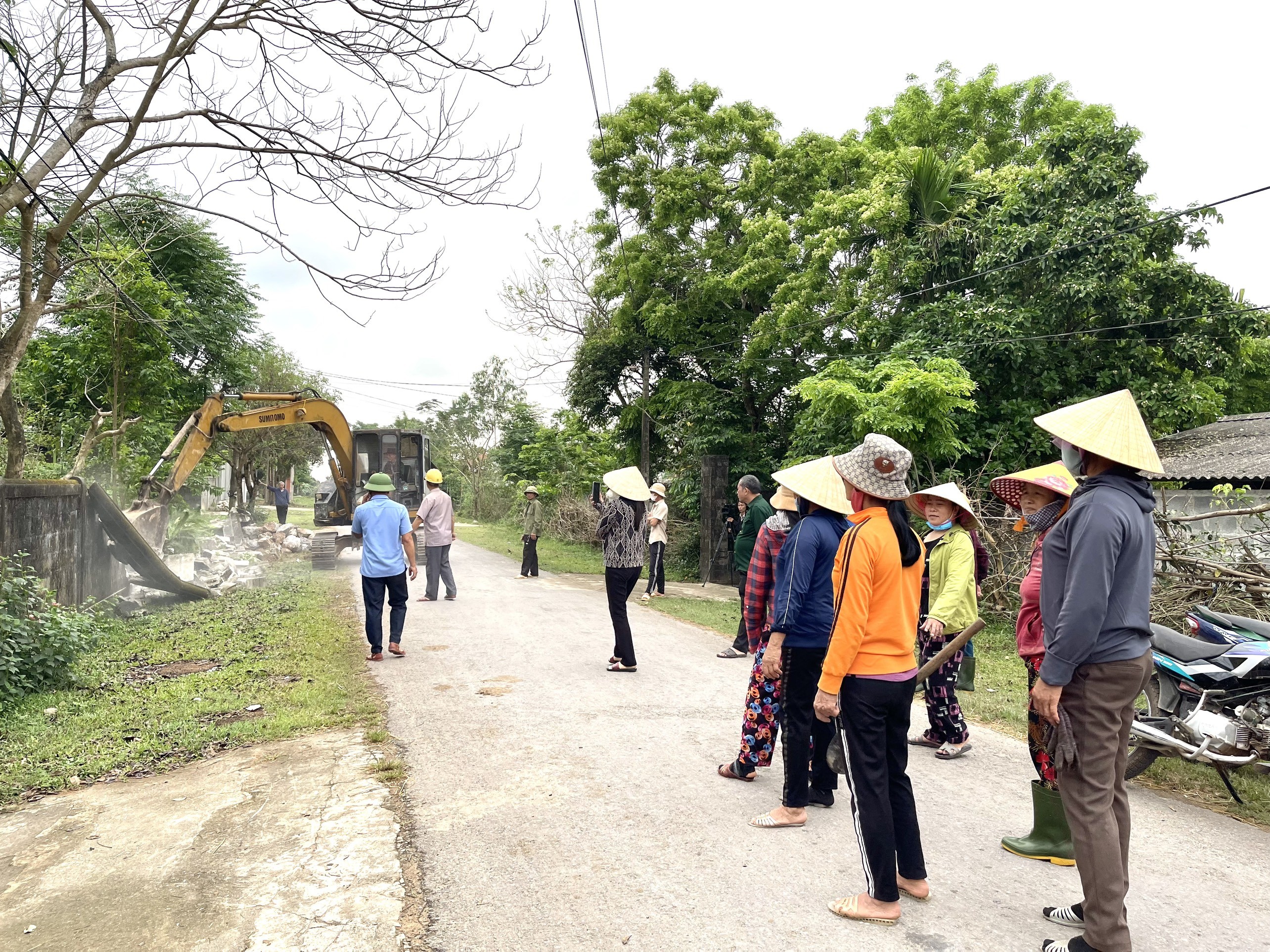 Dân sinh - Một xã tại Quảng Bình có 30 hộ dân tự nguyện hiến đất làm đường (Hình 2).