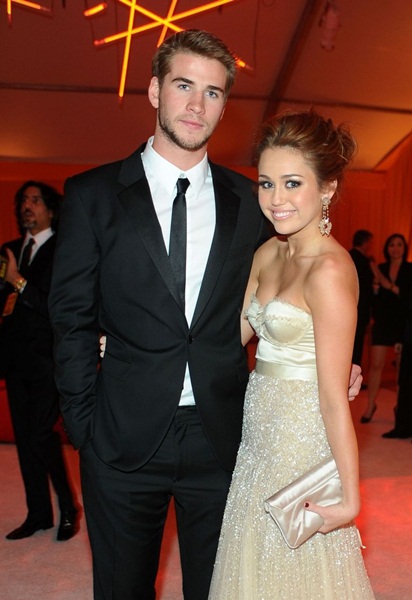 Ngôi sao - Miley Cyrus - Liam Hemsworth: Những cột mốc của một mối tình được xem là định mệnh (Hình 2).