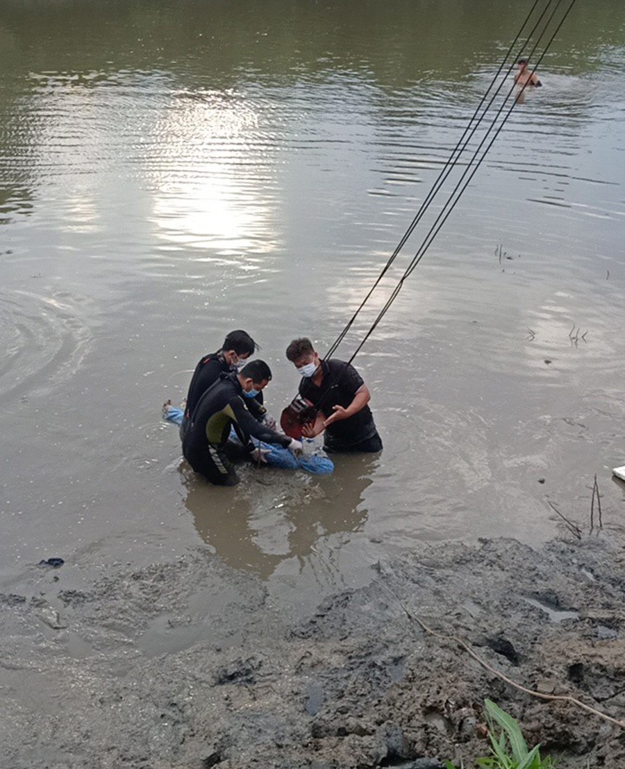 Dân sinh - TP.HCM: Bơi qua sông bắt cá, một thanh niên gặp nạn