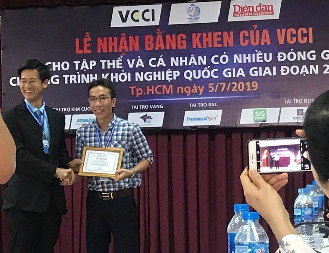 Kết nối - Giảng viên Trần Kim Đính - Người thầy tận tâm với nghề suốt nhiều năm  (Hình 5).