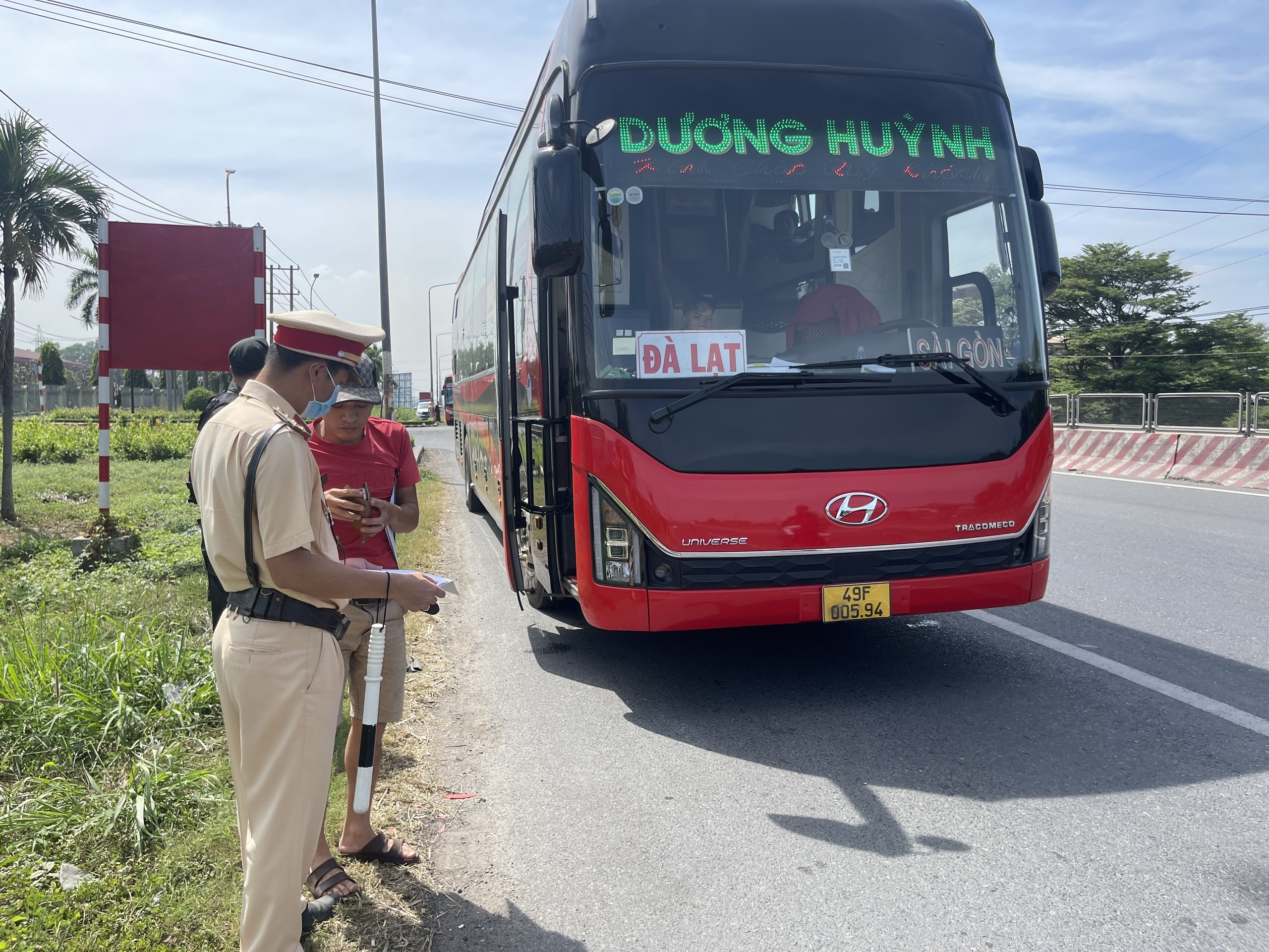 Dân sinh - Đồng Nai: Tăng cường kiểm tra, đảm bảo an toàn giao thông dịp Tết Nguyên đán (Hình 2).